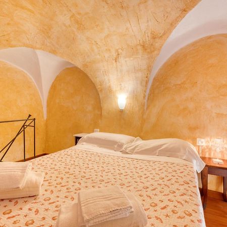 Mini Accommodation In Sanremo Liguria מראה חיצוני תמונה