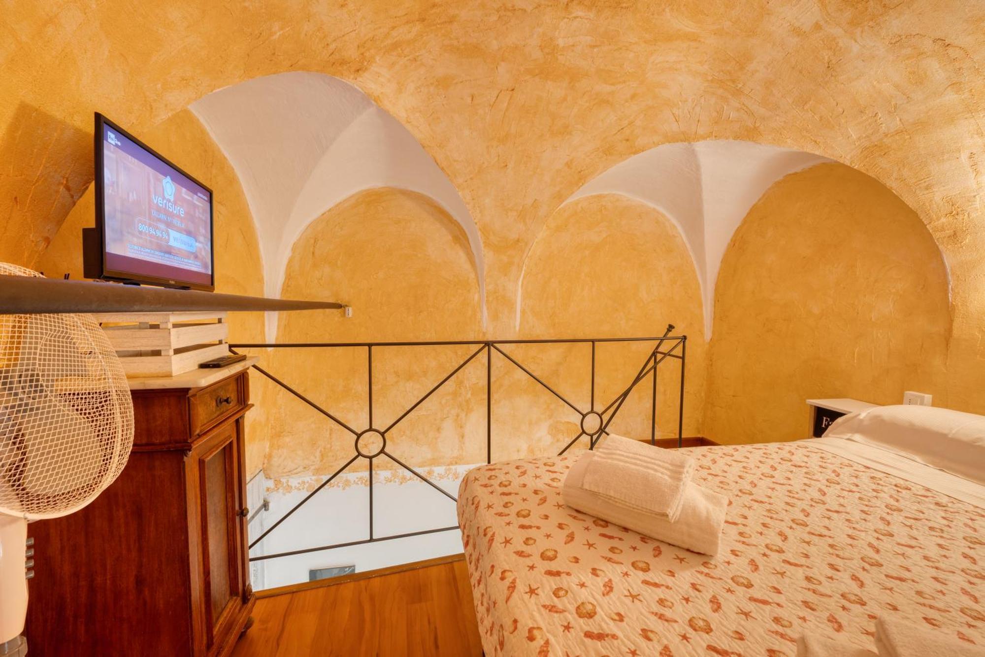 Mini Accommodation In Sanremo Liguria מראה חיצוני תמונה