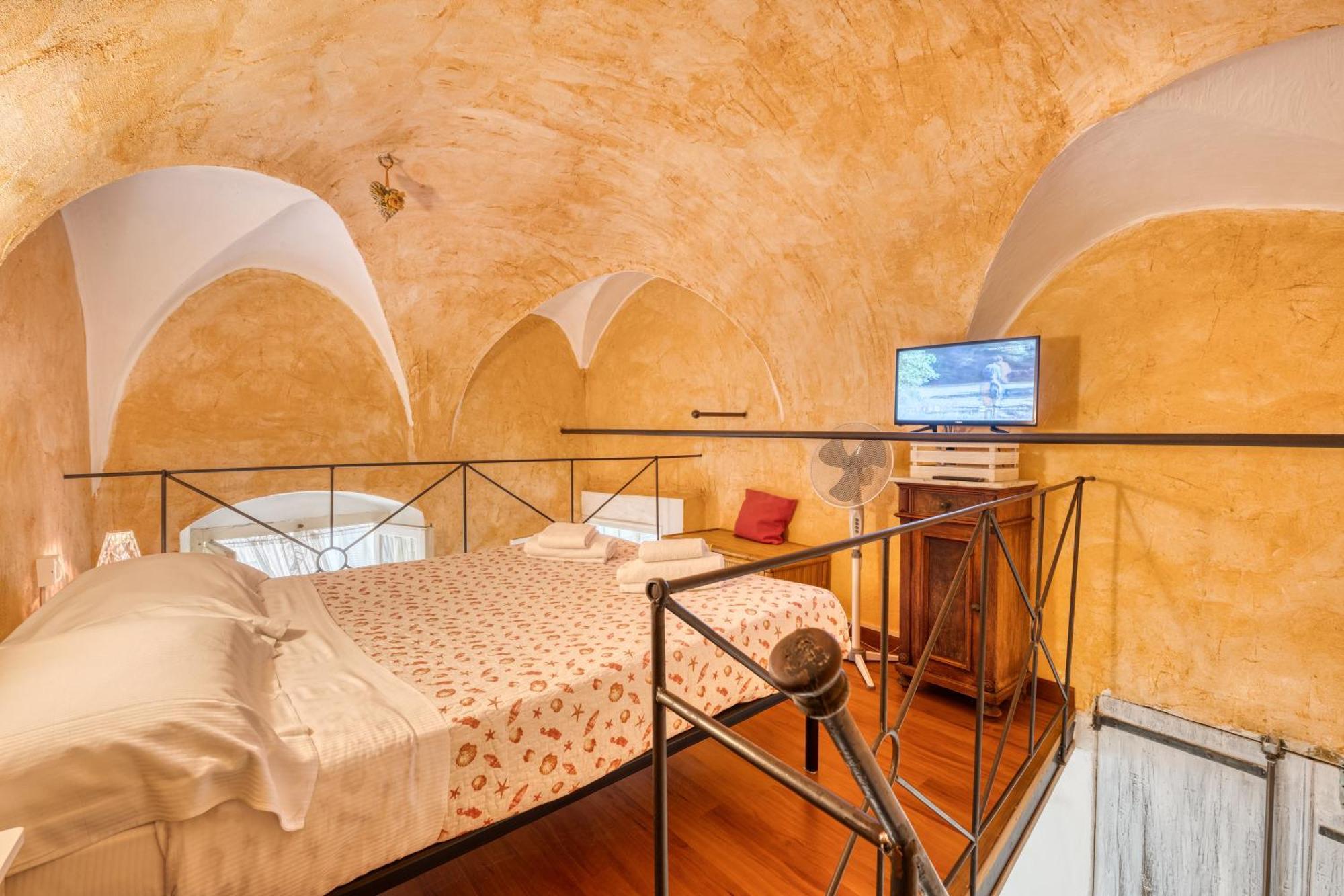 Mini Accommodation In Sanremo Liguria מראה חיצוני תמונה